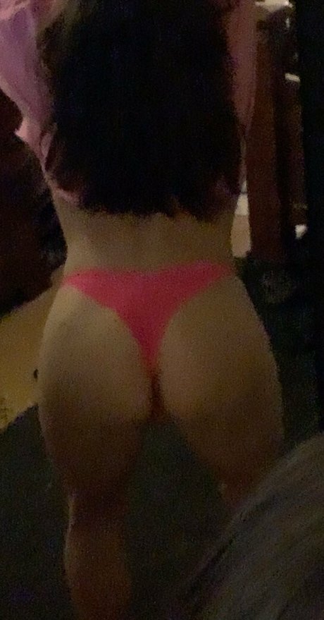 Nacktes geleaktes OnlyFans-Foto von Arielllll