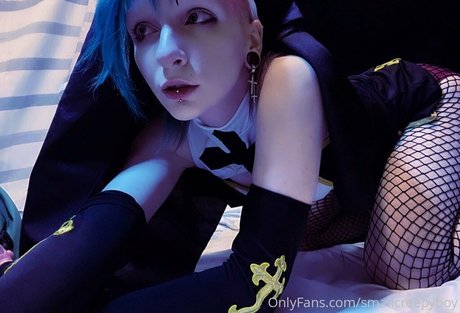 Nacktes geleaktes OnlyFans-Foto von Smallcreepyboy