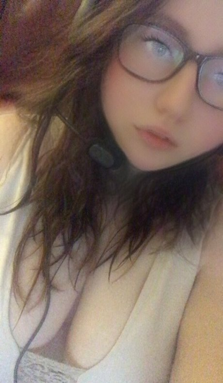 Nacktes geleaktes OnlyFans-Foto von Mellybeanz74