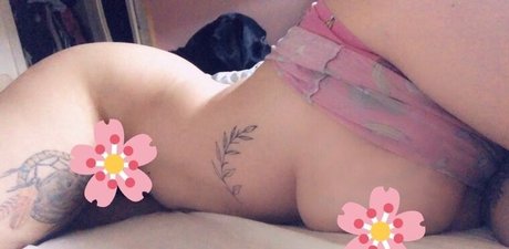 Nacktes geleaktes OnlyFans-Foto von Waifmu