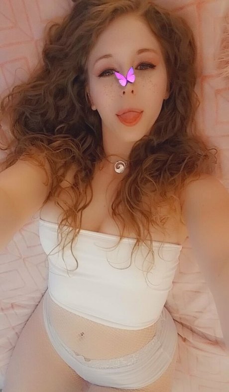 Pinkpineapple63