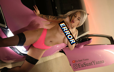Nacktes geleaktes OnlyFans-Foto von Yannaluxfree