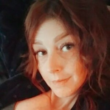 Nacktes geleaktes OnlyFans-Foto von Flowersandscars