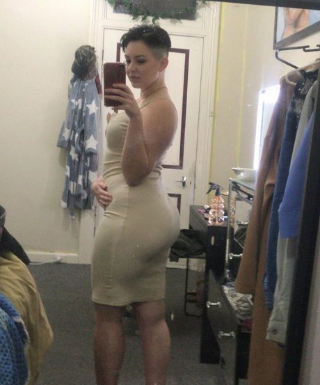 Nacktes geleaktes OnlyFans-Foto von Myprotein