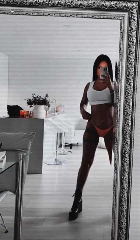 Nacktes geleaktes OnlyFans-Foto von Priscillaspiridis