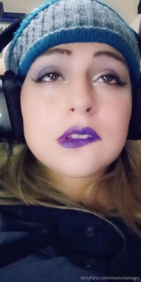 Nacktes geleaktes OnlyFans-Foto von Misslunamagic