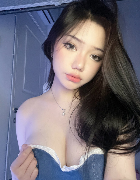 Nacktes geleaktes OnlyFans-Foto von Zarangels