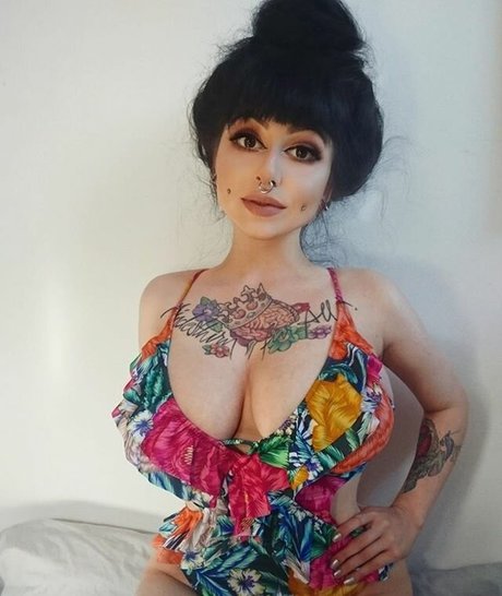 Nacktes geleaktes OnlyFans-Foto von Zainab