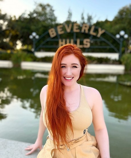 Nacktes geleaktes OnlyFans-Foto von Julia Nilon
