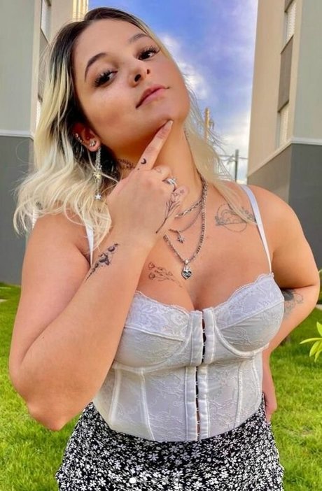 Nacktes geleaktes OnlyFans-Foto von Isabela Roza