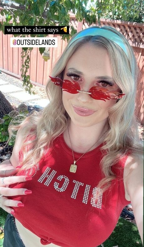 Nacktes geleaktes OnlyFans-Foto von Olivia Haigh