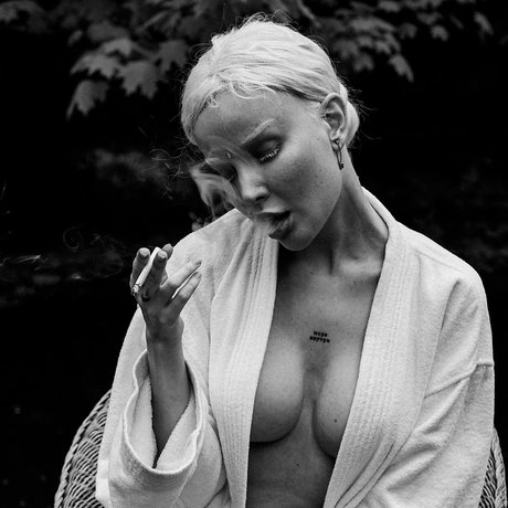 Nacktes geleaktes OnlyFans-Foto von Alisa Liss