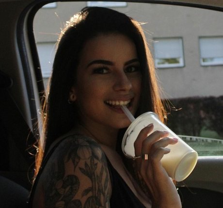 Nacktes geleaktes OnlyFans-Foto von Ayliner