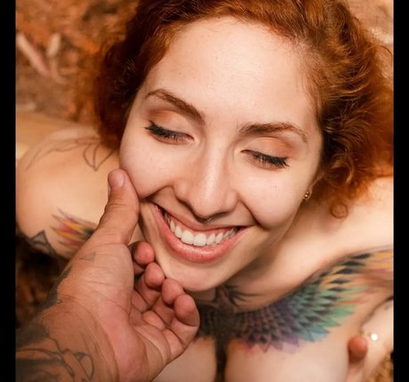Nacktes geleaktes OnlyFans-Foto von Flordetangerina