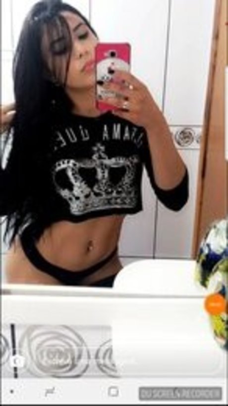 Nacktes geleaktes OnlyFans-Foto von Helen Japa