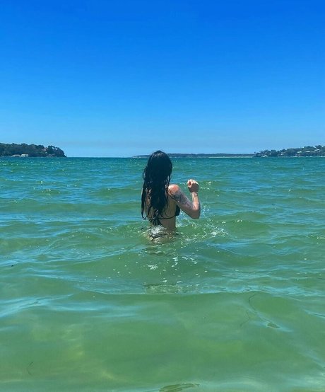 Nacktes geleaktes OnlyFans-Foto von Sirenkahls