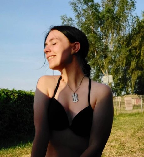 Nacktes geleaktes OnlyFans-Foto von Silversparkles