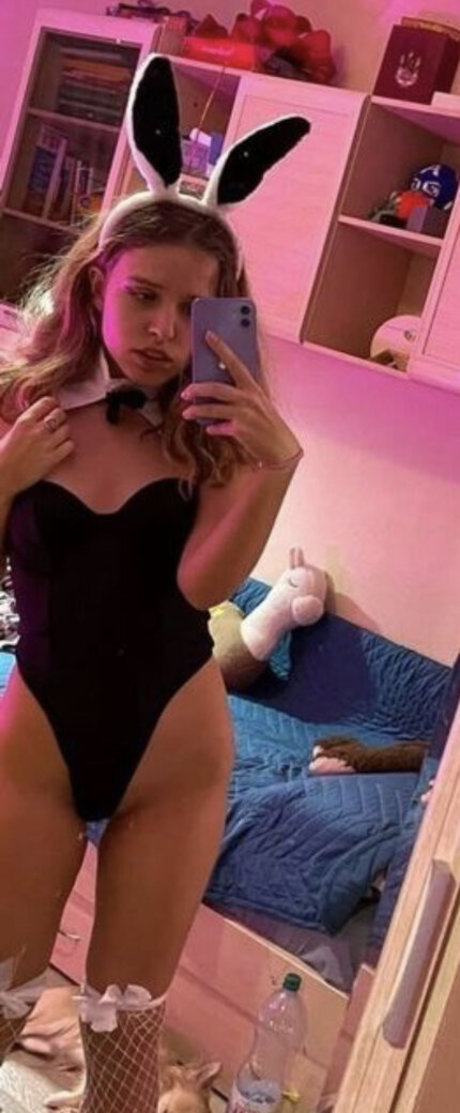 Curlydecency