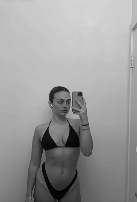 Nacktes geleaktes OnlyFans-Foto von Abryancat