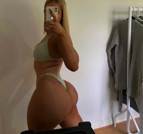 Nacktes geleaktes OnlyFans-Foto von Lucycombe