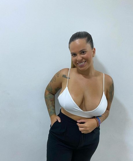 Nacktes geleaktes OnlyFans-Foto von Claudianoche