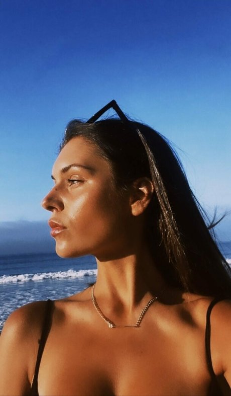Nacktes geleaktes OnlyFans-Foto von Alyssa Lynch