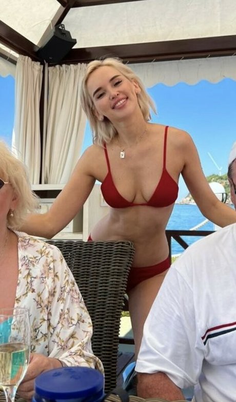 Nacktes geleaktes OnlyFans-Foto von Salahova