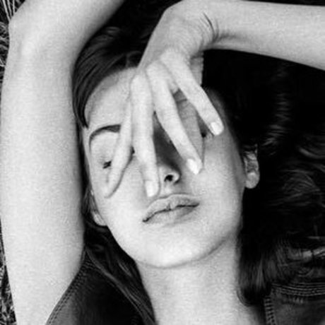 Louise Follain