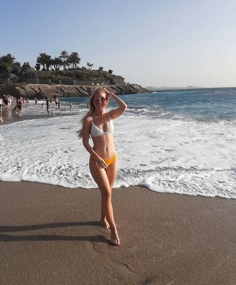 Nacktes geleaktes OnlyFans-Foto von Lana Briski