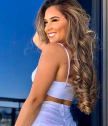 Nacktes geleaktes OnlyFans-Foto von Badgallei
