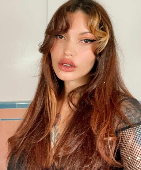 Nacktes geleaktes OnlyFans-Foto von Maxine Ashley