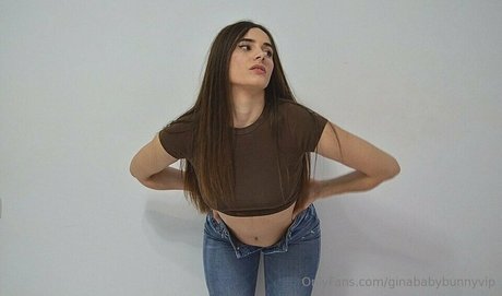 Nacktes geleaktes OnlyFans-Foto von Ginababybunnyvip