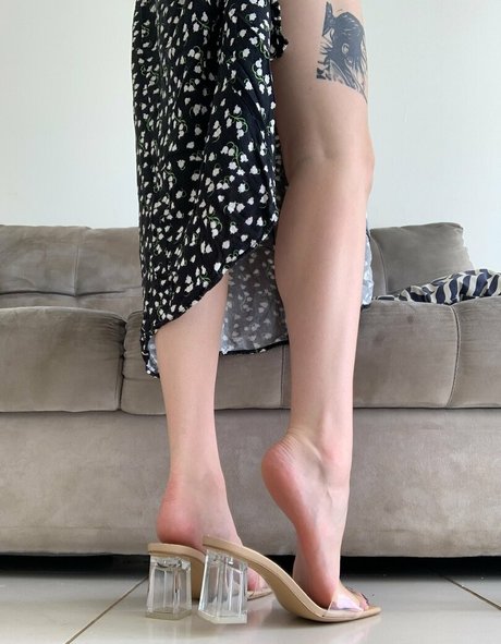 Nacktes geleaktes OnlyFans-Foto von Catbunnygomez