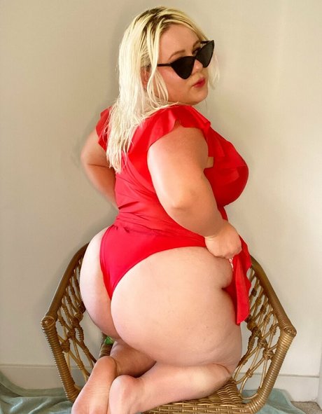 Lacey Summers