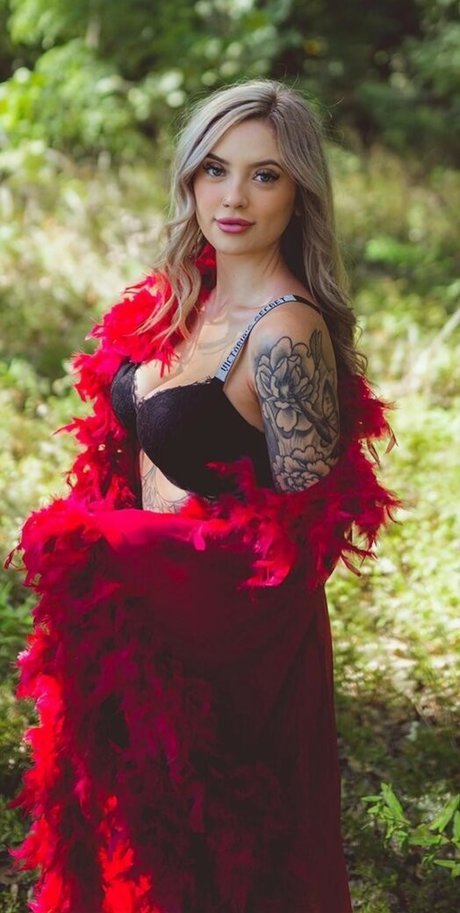 Nacktes geleaktes OnlyFans-Foto von Cassidy June