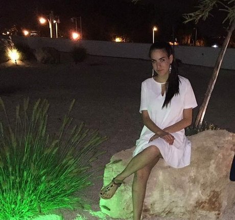Nacktes geleaktes OnlyFans-Foto von Sara Avni