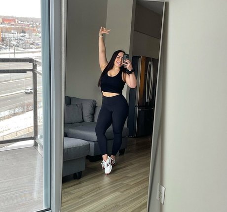 Nacktes geleaktes OnlyFans-Foto von Sydney Martichuski