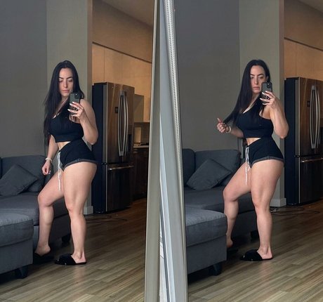 Nacktes geleaktes OnlyFans-Foto von Sydney Martichuski