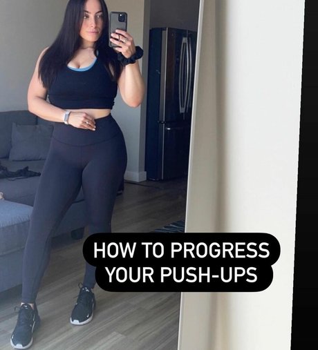 Nacktes geleaktes OnlyFans-Foto von Sydney Martichuski