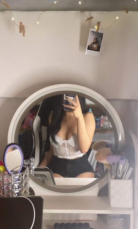Nacktes geleaktes OnlyFans-Foto von Nsfwtxxskye