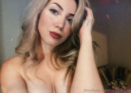 Nacktes geleaktes OnlyFans-Foto von Lovekatrina
