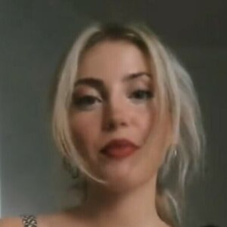Nacktes geleaktes OnlyFans-Foto von Lovekatrina
