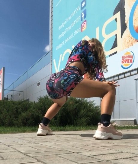Nacktes geleaktes OnlyFans-Foto von Mami Twerk