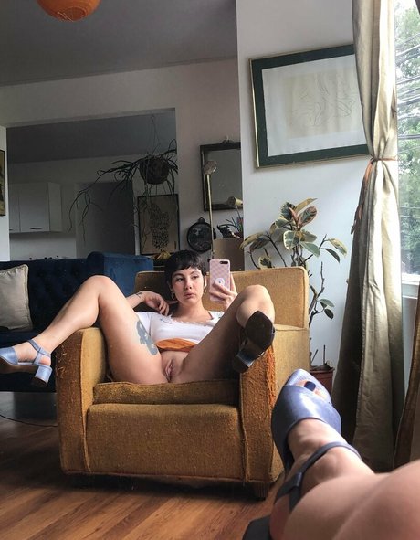 Nacktes geleaktes OnlyFans-Foto von Hellosofi