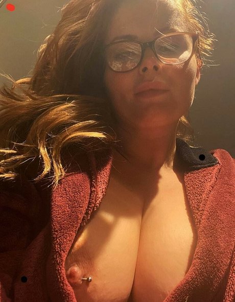 Nacktes geleaktes OnlyFans-Foto von Robyn Allan