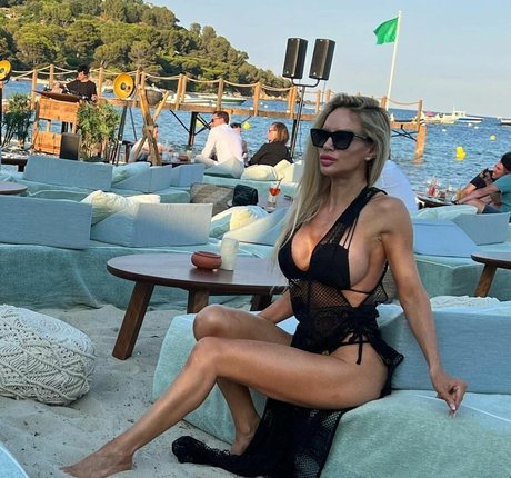 Nacktes geleaktes OnlyFans-Foto von Luciana Salazar