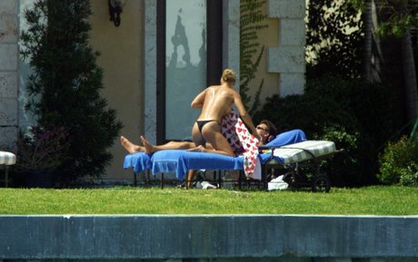Nacktes geleaktes OnlyFans-Foto von Anna Kournikova