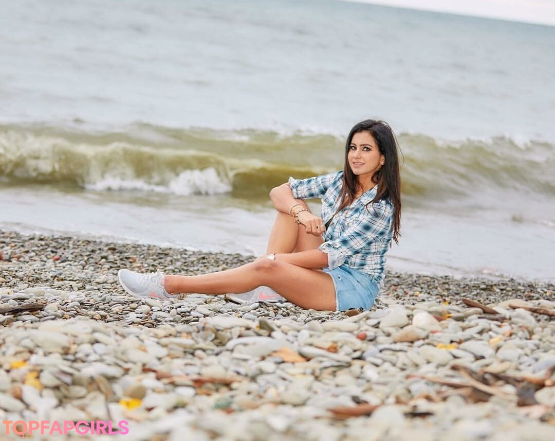 Nacktes geleaktes OnlyFans-Foto von Meetii Kalher #1052