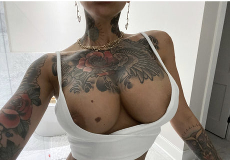 Nacktes geleaktes OnlyFans-Foto von Zahrainchains