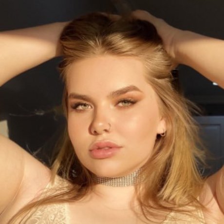 Nacktes geleaktes OnlyFans-Foto von Koftacurvy